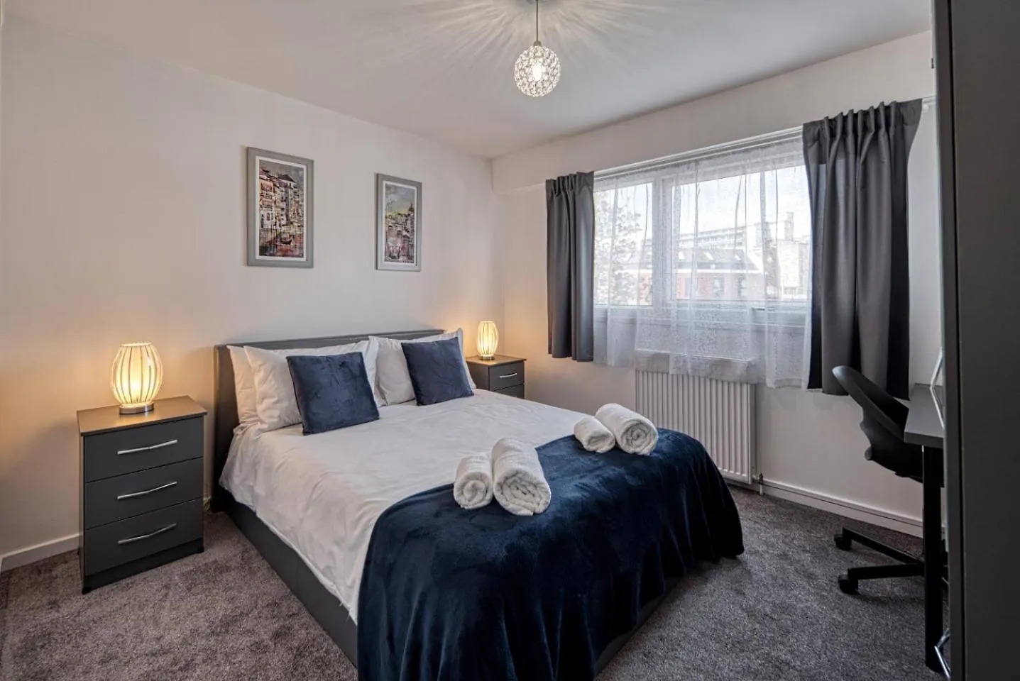 Central Nottingham 3 Bed House With Driveway 0*,  United Kingdom